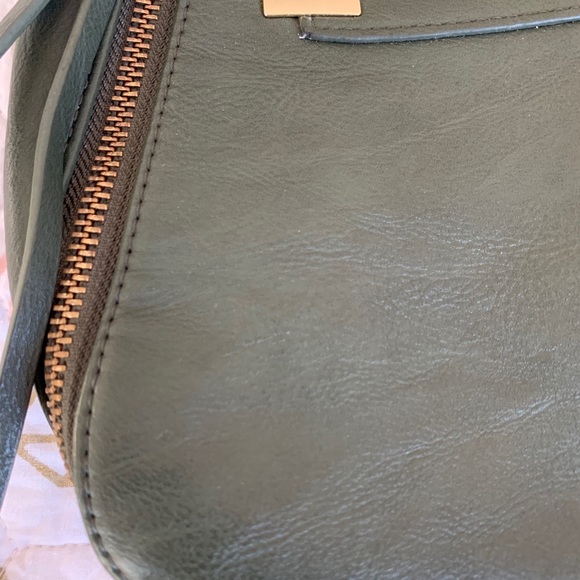 Steve Madden Olive Green Adjustable Purse - Picture 8 of 11